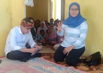 Kunjungan Calon Bupati Buton Drs . Basiran ke Kec Siotapina