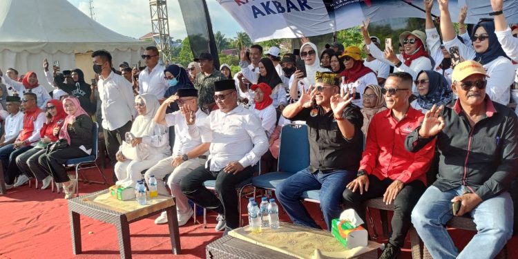 Kampanye Akbar Paslon Nomor Urut 03 Naane & Akalim di Lapangan Pasarwajo