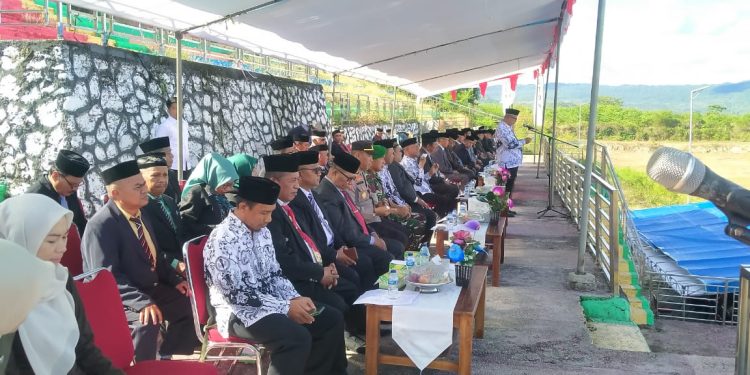 Pemerintah Kabupaten Buton Memperingati HUT PGRI ke-79 dan Hari Guru Nasional Dengan Teman Guru Hebat Indonesia Kuat