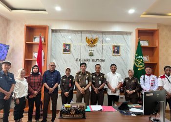 DPC LAKI Buton Hadiri Undangan Kejaksaan Negeri Buton Untuk Press Release Kasus Gedung Expo