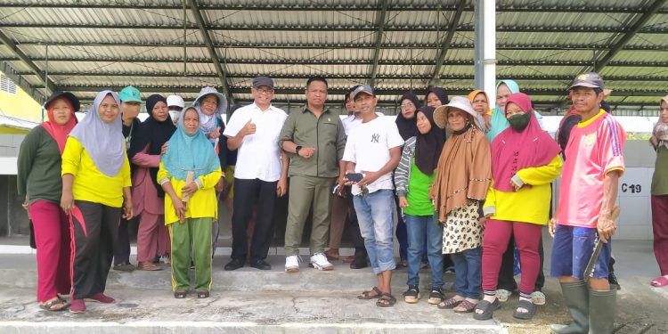Ketua DPRD Kabupaten Buton Mararusli Sihaji,S.H,Bersama Kadis Perdangan dan Kadis Perhubungan,Tinjau” Pasar Ompu”