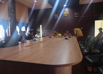 Sekte Kalender Family 99 Desak Pencopotan Direktur PDAM Buton, Soroti Dugaan KKN