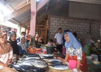 Pantau Harga Kebutuhan Pokok, Bupati, Wakil Bupati, Forkopimda, dan OPD Sidak Pasar Tradisional