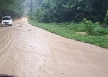 Banjir di Wabaelangko Makin Parah, Jalan Poros Wabula–Pasarwajo Terputus, Warga Kesal Pemda Buton Seolah Tutup Mata