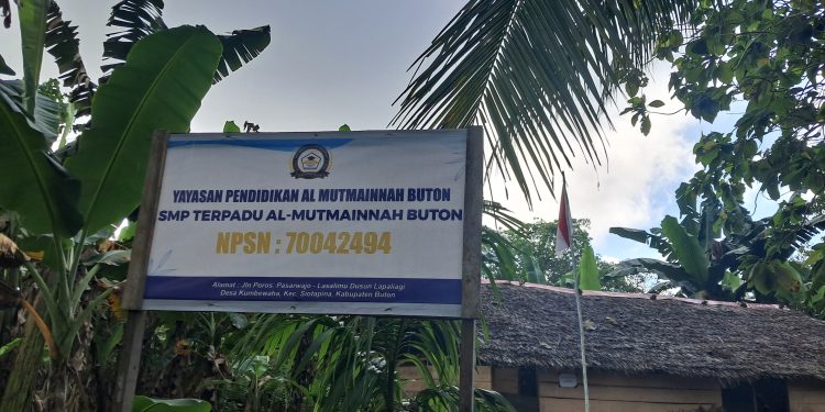 Berdiri dari Swadaya, SMP Terpadu Al-Mutmainnah Buton Jadi Harapan Pendidikan Anak Dusun Lapaliagi dan Lahindaro