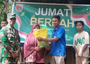 Jumat Berkah, Koramil Pasarwajo dan Persit Hadirkan Kepedulian untuk Warga Kombeli