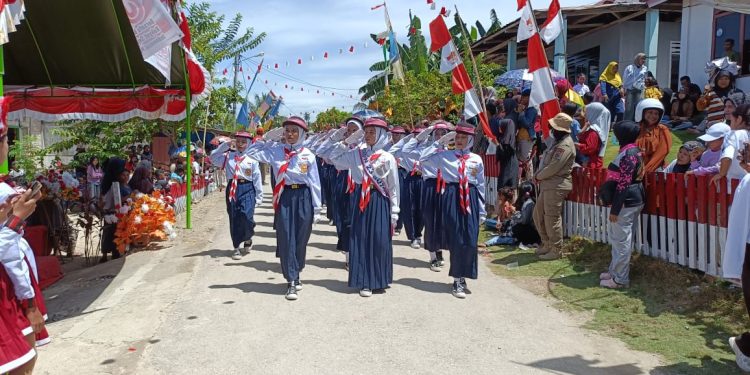 H – 1 HUT RI ke 80, Kecamatan Siotapina Gelar Lomba Gerak Jalan Indah: Meriahkan Semangat Kemerdekaan