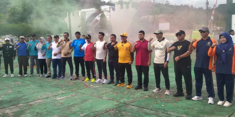 Rayakan HUT Kejaksaan ke-80, Kejari Buton Gelar Senam Bersama dan Kegiatan Sosial