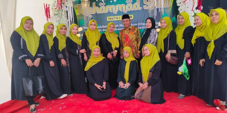 MI Al-Hikmah Abdul Rahman Kota Baubau Peringati Maulid Nabi Muhammad SAW 1447 H/2025 M Bernuansa Kesultanan Buton Khalifatul Khamis
