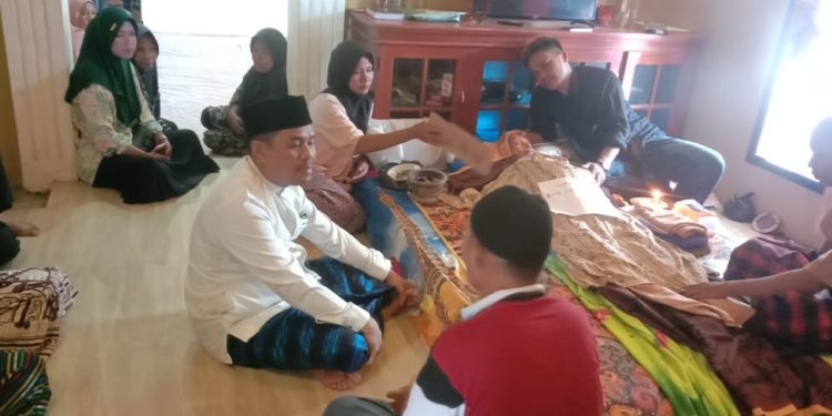 Wakil Bupati Buton Syrifudin Saafa, ST Sambangi Rumah Duka di Desa Manuru