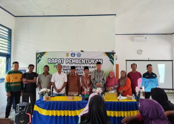 Pelantikan Komite Baru dan Sosialisasi 7 Kebiasaan Anak Hebat di SMP Negeri 38 Buton